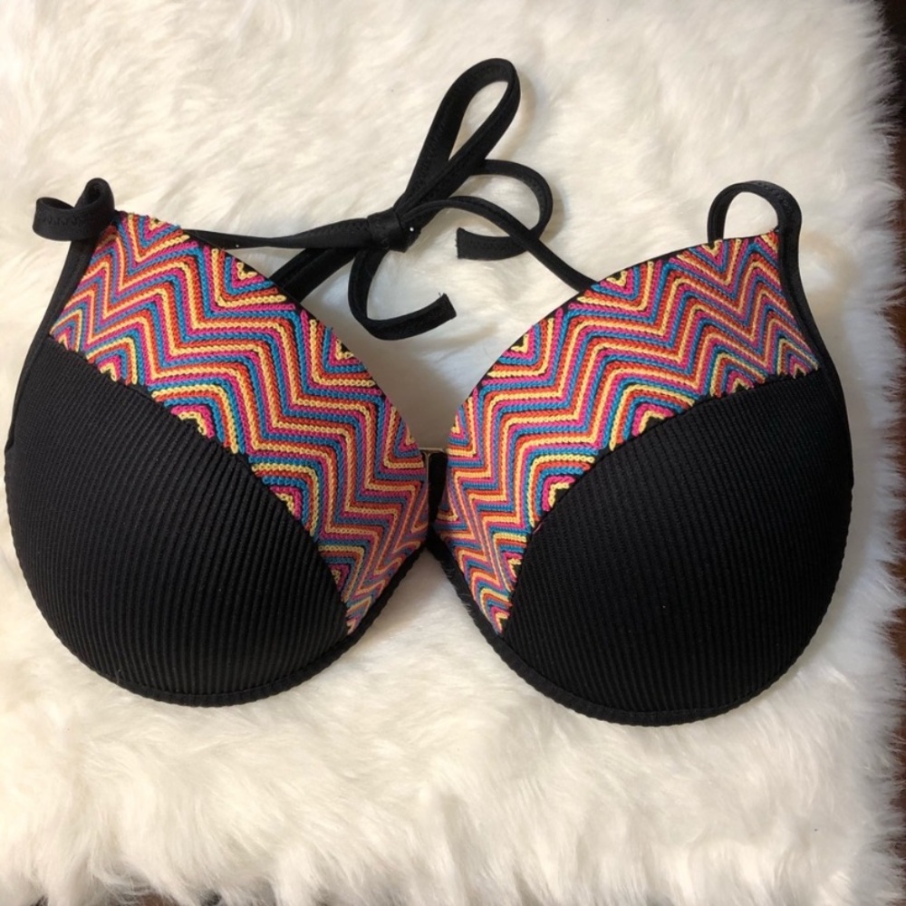 SHADE AND SHORE Boho Underwire Halter Bikini